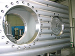 Mechanische Bearbeitung eines Pressen-Stößels (Gewicht: 15 Tonnen, Länge: 3.500 mm, Breite: 1.950 mm, Höhe: 1.000 mm)