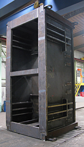 Pressen-Stößel für Doppelständerpresse / Rahmenpresse - Rohteil (Kaltpressung) (Gewicht: 56 t, Länge: 5,5 m, Breite: 2,9 m, Höhe: 2,7 m)